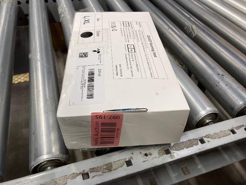 Photo 1 of ***500ml FLASK IS MISSING***Zelvot Running Vest for Men Women, USA Original Patent, Adjustable Chest Straps Running Hydration Vest with 500ml Soft Flask, Lightweight Breathable Reflective Running Vest for Hiking - L/XL***500ml FLASK IS MISSING***