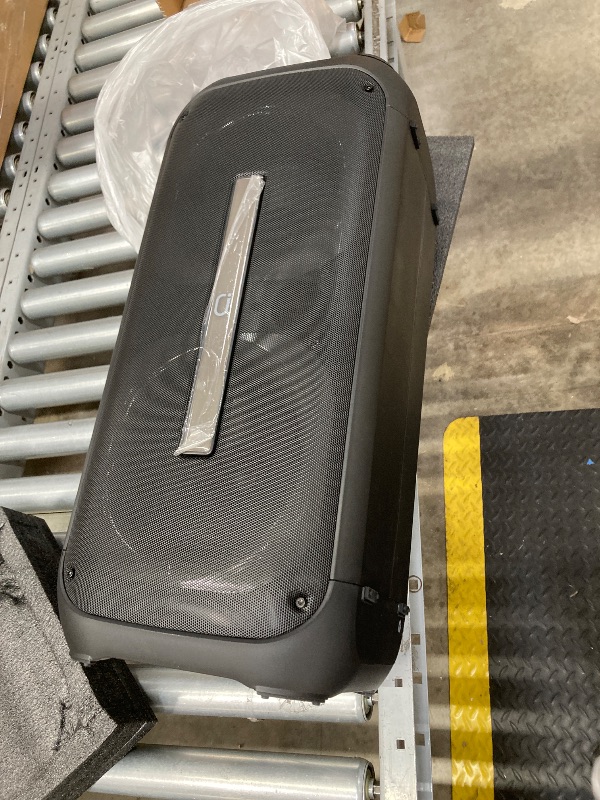 Photo 1 of ******Only for part . The volume doesn't increase*******.BASS Party 8 Dual 8" Portable Bluetooth Speaker, 2000W Peak/400W RMS, LED Modes, TWS Linking, for Parties and Outdoor Events