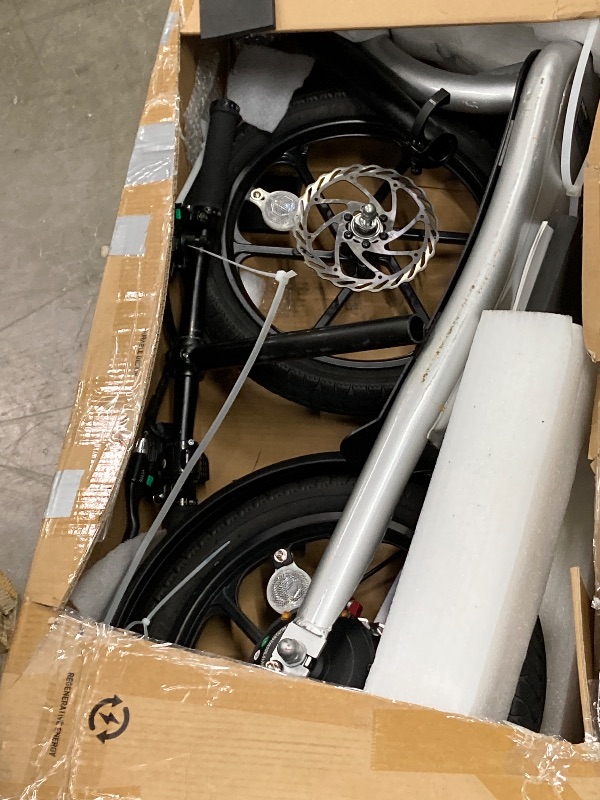 Photo 1 of ***(SELLING AS PARTS ONLY -DAMAGE-PARTS ONLY)*** 
Hiboy VE1 PRO Electric Scooter - 16" Pneumatic Tires - 31 Miles Long Range & 23Mph Folding Commuter Electric Scooter