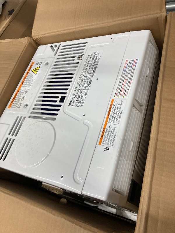 Photo 1 of * PARTS ONLY** Ktaxon WiFi Wnabled 6000BTU Window Air Conditioner With Remote, White
