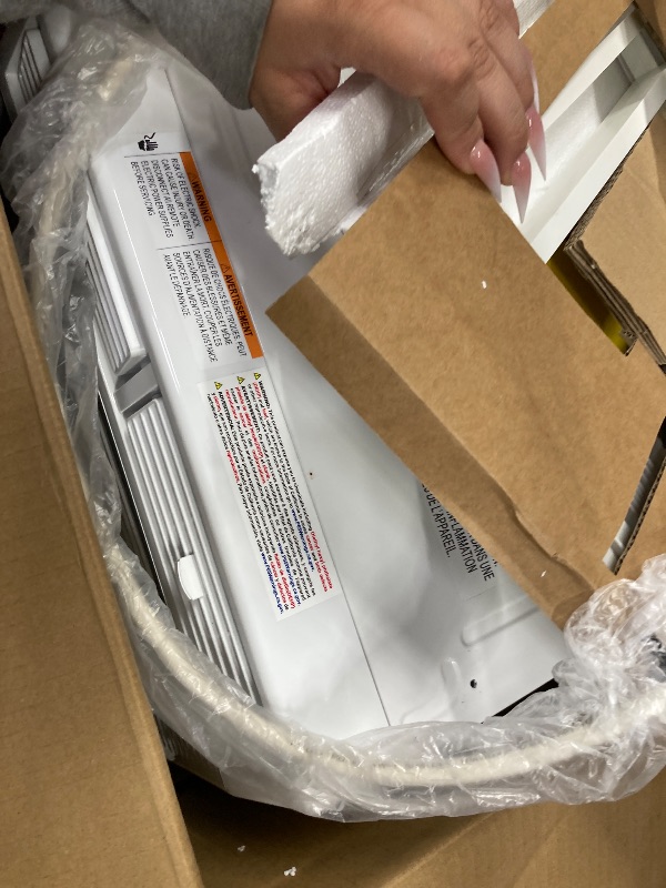 Photo 1 of ** PARTS ONLY ** PhiloDeco 6000 BTU Window Air Conditioner Cool to 250 sq ft Intelligent, LED,Remote Control, Easy to Clean Filter Screen, Can Be Used as a Dehumidifier/Fan, Operates Quietly, and is Energy-Saving
