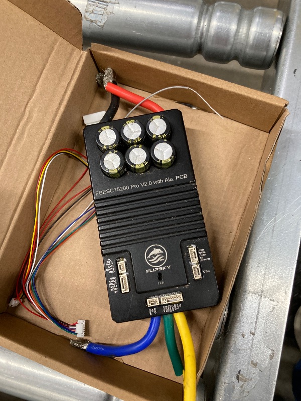 Photo 1 of FLIPSKY 75200 Pro V2.0 with Aluminum PCB with Power Button Based on VESC for Electric Skateboard/Scooter/Ebike Speed Controller