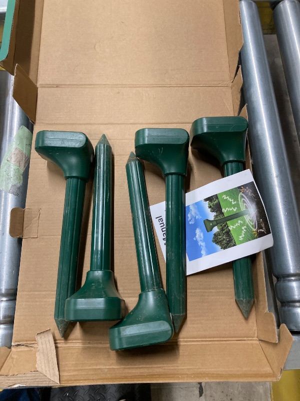 Photo 1 of ***(MISSING PARTS -SELLING AS PARTS ONLY)***RC Tech Trading Mole Repellent Solar Powered 8 Pack,IPX7 Waterproof Ultrasonic Gopher Repellent,Moles Deterrent for Yard Sonic Mole Spike,Get Rid of Vole, Chipmunk,Groundhog,Snake  ***(MISSING PARTS -SELLING AS 