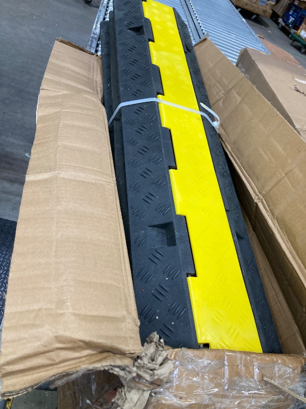 Photo 1 of ***Only 3Pcs***
Cable Protector Ramp, Channels Speed Bump Hump, Rubber Modular Speed Bump Rated 11000 LBS Load Capacity, Protective Wire Cord Ramp Driveway Rubber Traffic Speed Bumps Cable Protector