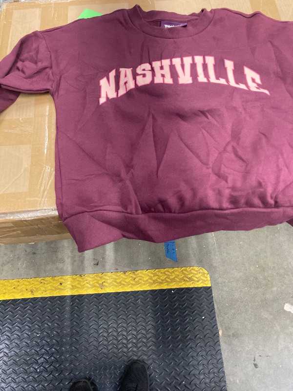 Photo 1 of 
NASHVILLE SIZE L(10-12)