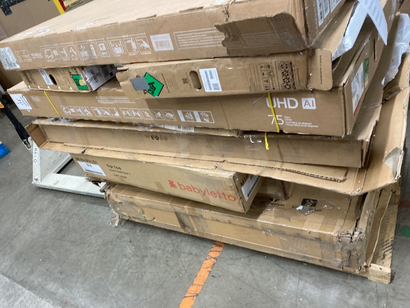 Photo 1 of ********No returns***No refund*******TV pallet doesn't work, only for parts of different brands and sizes. Some turn on, others don't. Broken screens, possibly missing cables and remote control. Returns not accepted. Final sale, approximate retail price o