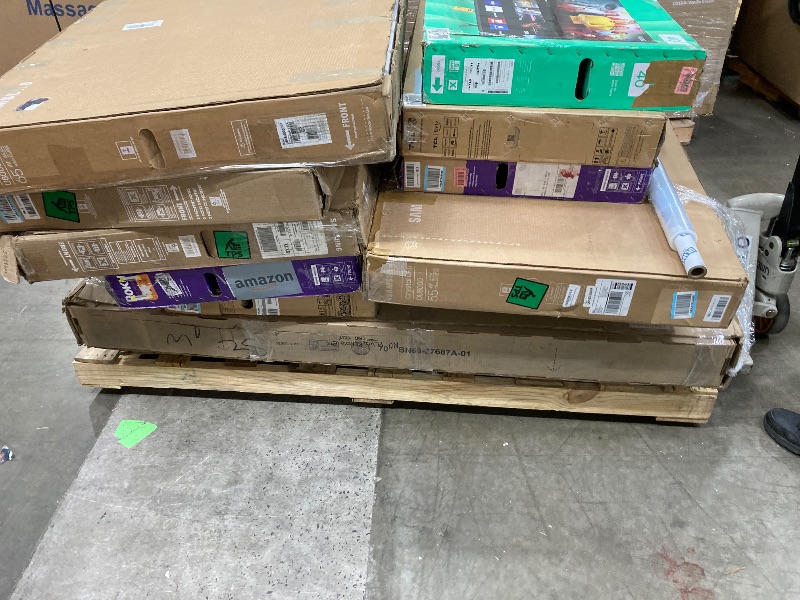 Photo 1 of ********No returns***No refund*******TV pallet doesn't work, only for parts of different brands and sizes. Some turn on, others don't. Broken screens, possibly missing cables and remote control. Returns not accepted. Final sale, approximate retail price o