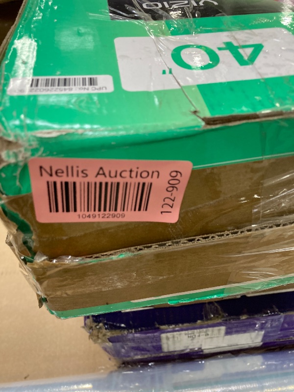 Photo 1 of ********No returns***No refund*******TV pallet doesn't work, only for parts of different brands and sizes. Some turn on, others don't. Broken screens, possibly missing cables and remote control. Returns not accepted. Final sale, approximate retail price o