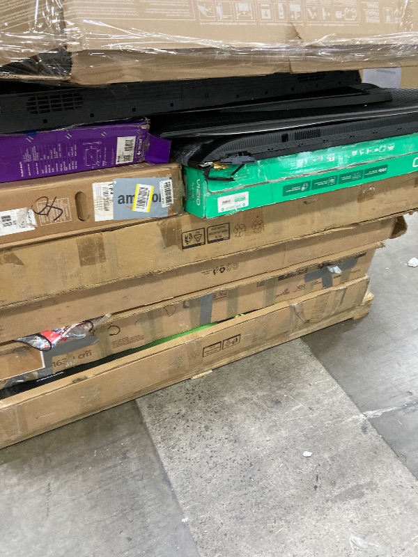 Photo 1 of ********No returns***No refund*******TV pallet doesn't work, only for parts of different brands and sizes. Some turn on, others don't. Broken screens, possibly missing cables and remote control. Returns not accepted. Final sale, approximate retail price o