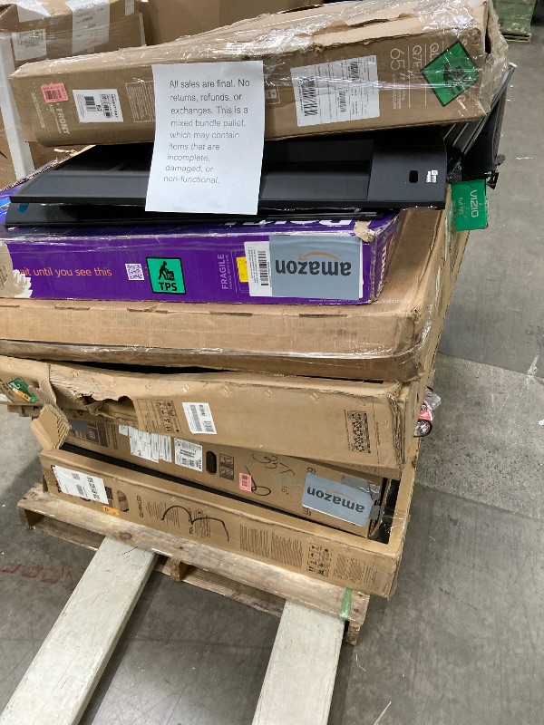 Photo 1 of ********No returns***No refund*******TV pallet doesn't work, only for parts of different brands and sizes. Some turn on, others don't. Broken screens, possibly missing cables and remote control. Returns not accepted. Final sale, approximate retail price o