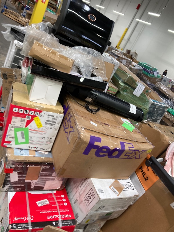 Photo 1 of ****no returns accepted***** final sale *****pallet with air conditioners and possible some fans only for parts, remote control or some part may be missing this pallet also contains small miscellanious item retail price is estimated for parts.