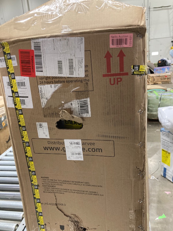 Photo 1 of 14,000 BTU Portable Air Conditioner Cools Up to 700 Sq.Ft, 3-IN-1 Quiet Portable AC Unit with Remote Control & Installation Kits for Large Room, Smart/Sleep Mode, Auto Swing, 24H Timer