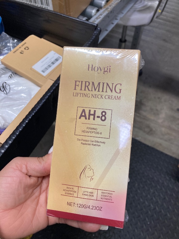 Photo 1 of 1Pcs Neck Tightening Cream,Tighten & Lift Firming Neck Cream, New Tighten and Lift Neck Cream, Neck Firming Cream