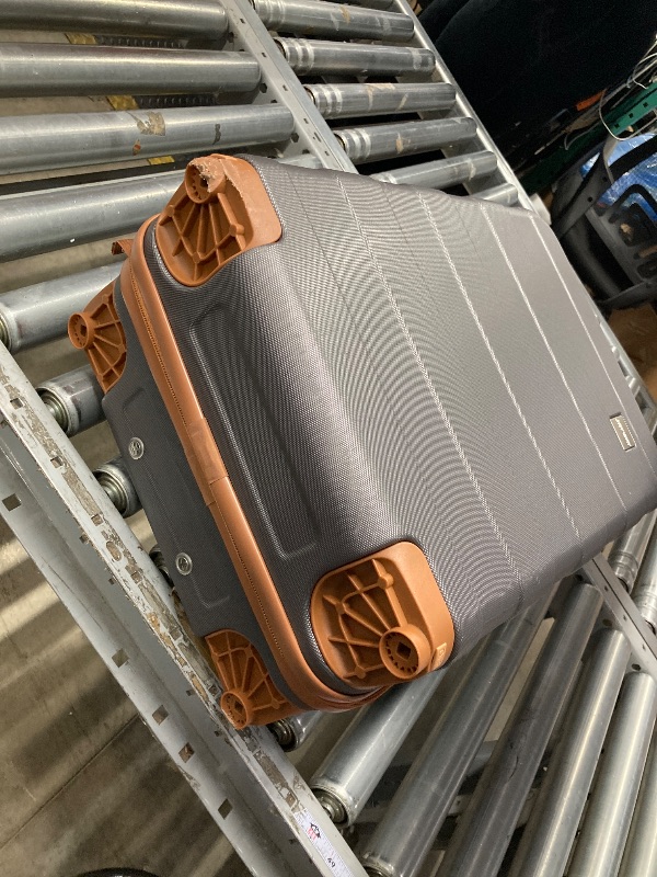 Photo 1 of 

****the wheel is missing*****imiomo Hard Shell Luggage Sets 3 Piece for Women, Lightweight Hardside Rolling Suitcase Set with Spinner Wheels and TSA Lock, Grey