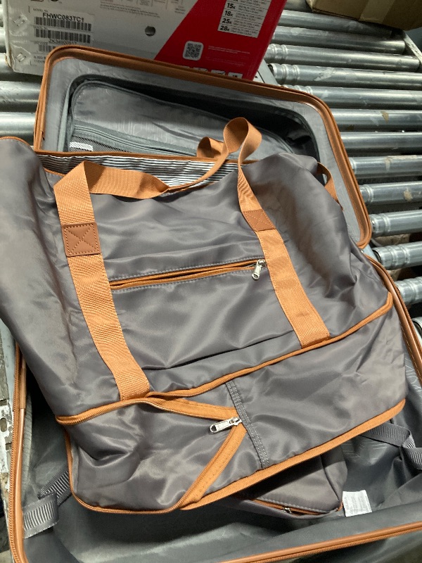 Photo 1 of 

****the wheel is missing*****imiomo Hard Shell Luggage Sets 3 Piece for Women, Lightweight Hardside Rolling Suitcase Set with Spinner Wheels and TSA Lock, Grey