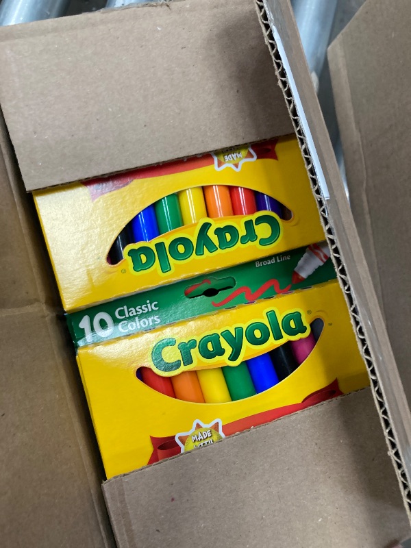 Photo 1 of Crayola Broad Line Art Markers, Classic Colors, 10 Count, in Pack of 12