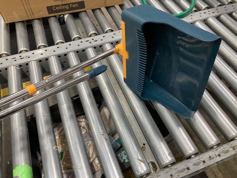 Photo 1 of ***dustpan only***

BIMZUC 50.4"Extendable Broom and Dustpan Set, Adjustable Long Handle with Dustpan Teeth for Hardwood Tile Floors