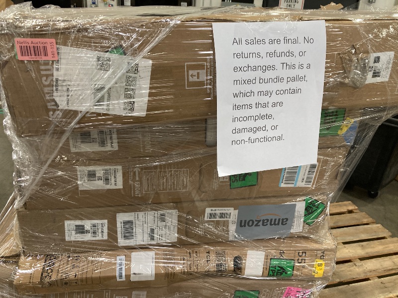 Photo 1 of ********No returns***No refund*******TV pallet doesn't work, only for parts of different brands and sizes. Some turn on, others don't. Broken screens, possibly missing cables and remote control. Returns not accepted. Final sale, approximate retail price o