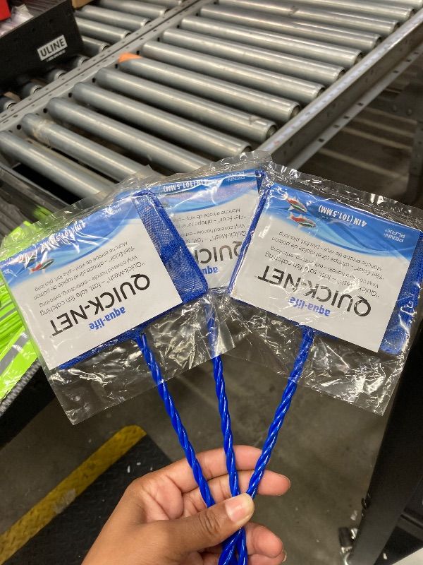 Photo 1 of  3 PACK PENN-PLAX (QN4) Quick-Net Aquarium Fish Net – Durable, Strong, and Safe – Color May Vary (Blue, Red, or Green) – 4” x 3” Net – 10” Handle