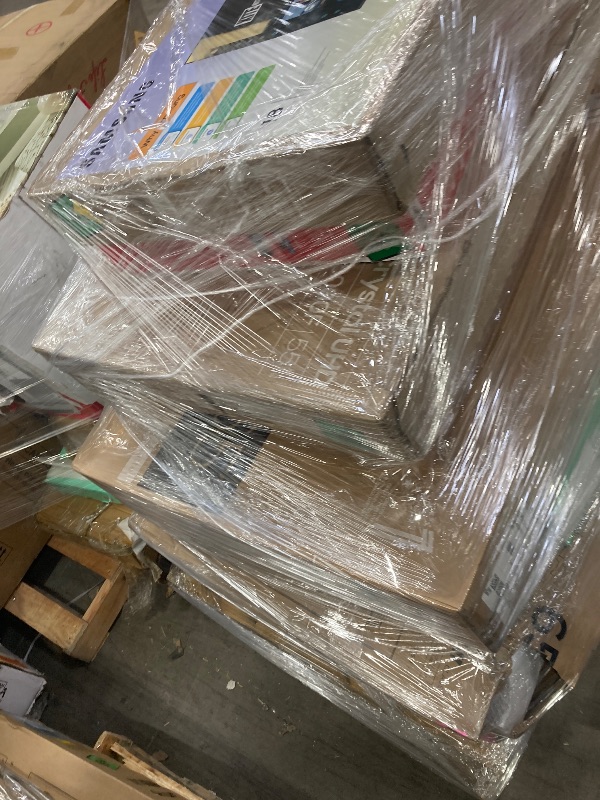 Photo 1 of ********No returns***No refund*******TV pallet doesn't work, only for parts of different brands and sizes. Some turn on, others don't. Broken screens, possibly missing cables and remote control. Returns not accepted. Final sale, approximate retail price o