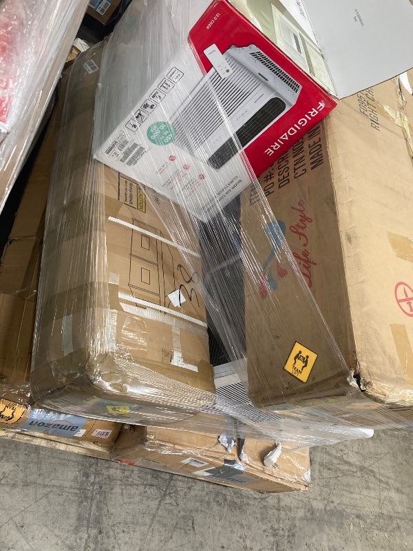 Photo 1 of ---*******no return no refund .....-**** pallet with different items example air conditioning, sofa, table and more look at the photos no returns accepted final sale .no return