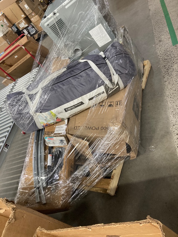 Photo 1 of ---*******no return no refund .....-**** pallet with different items example washing machine, camping house, baby stroller and other things more final sale no returns accepted