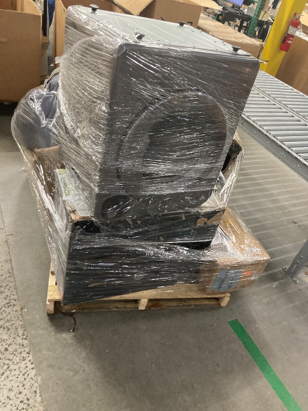 Photo 1 of ---*******no return no refund .....-**** pallet with different items example washing machine, camping house, baby stroller and other things more final sale no returns accepted