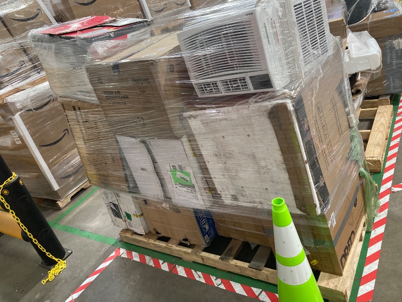 Photo 1 of ****no returns accepted***** final sale *****pallet with air conditioners and possible some fans only for parts, remote control or some part may be missing this pallet also contains small miscellanious item retail price is estimated for parts.