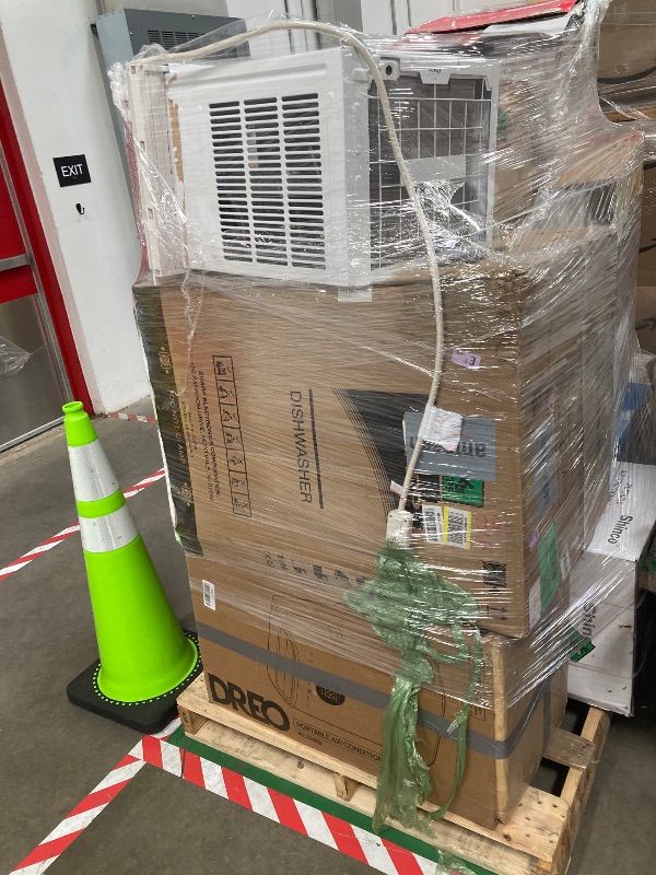 Photo 1 of ****no returns accepted***** final sale *****pallet with air conditioners and possible some fans only for parts, remote control or some part may be missing this pallet also contains small miscellanious item retail price is estimated for parts.
