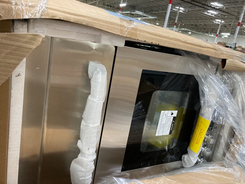Photo 1 of  **MISSSING PARTS, USED***  Avanti DER20P3S Electric Range Oven Elite Series Compact Design, 2-Cu.Ft. Capacity with 4 Coil Burners, Framed Glass Door, Storage Drawer and Broiler with Pan, 20-Inch, Stainless Steel