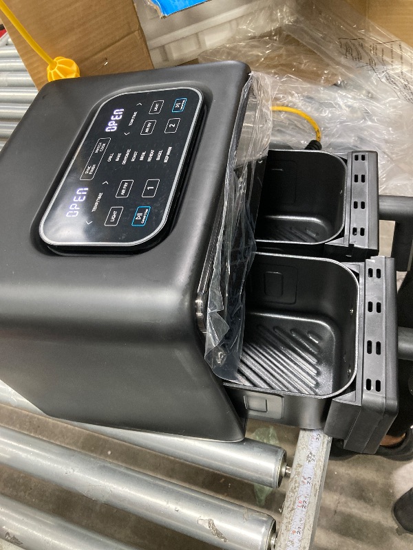Photo 1 of ***USED ****Midea 8.4qt Two-Zone Air Fryer: Dual Baskets, Digital Control, Nonstick, Cool Touch, 1650W, Black
