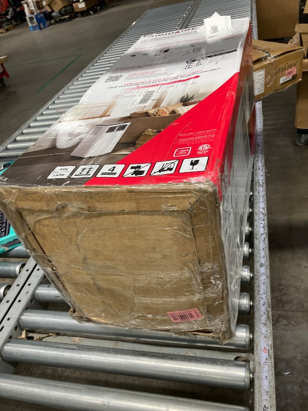 Photo 1 of ****works very wellused tes has a little arriva rayon****Frigidaire Portable Room Air Conditioner 8,000 BTU (ASHRAE) / 5,500 BTU (DOE), Cools Up to 350 Sq. Ft., Quiet Operation, Dehumidifying Dry Mode, White