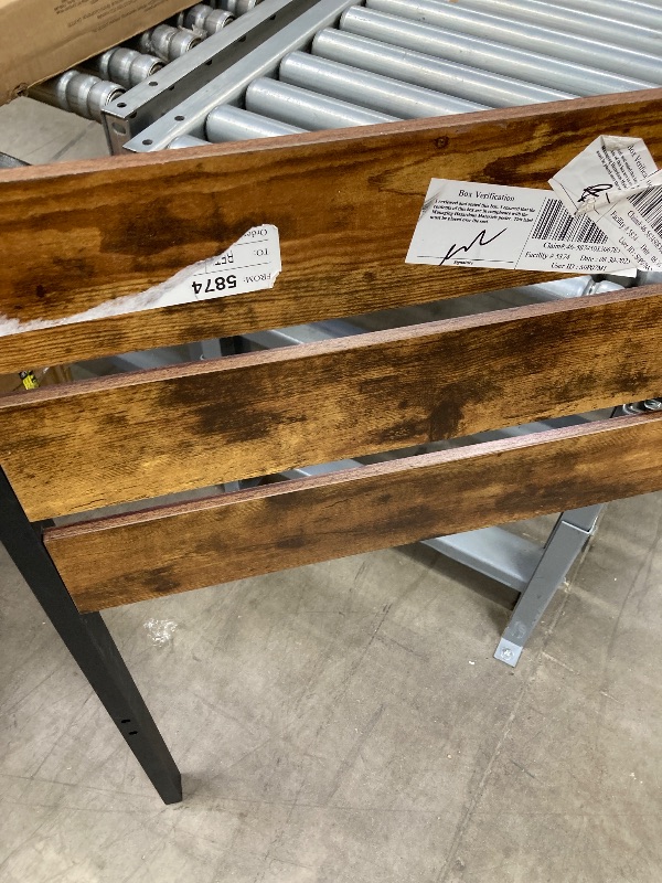 Photo 1 of ***HEADBOARD ONLY***
Lifezone Queen Rustic Vintage Wood Headboard Metal Support Rustic Brown