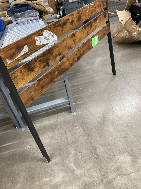 Photo 1 of ***HEADBOARD ONLY***
Lifezone Queen Rustic Vintage Wood Headboard Metal Support Rustic Brown