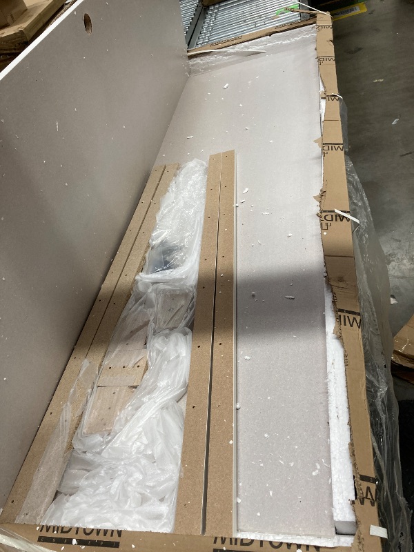 Photo 1 of ** used***277- tv board 70''