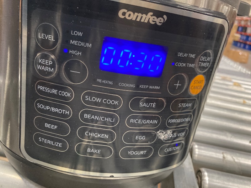Photo 1 of  used****** minor damage**COMFEE’ 16 in 1 Electric Pressure Cooker Instant Multi Cooker Olla de Presion Non-Stick Pot Yogurt Maker Rice Cooker Slow Cooker Sauté Steamer 8 Quarts for Family Feast