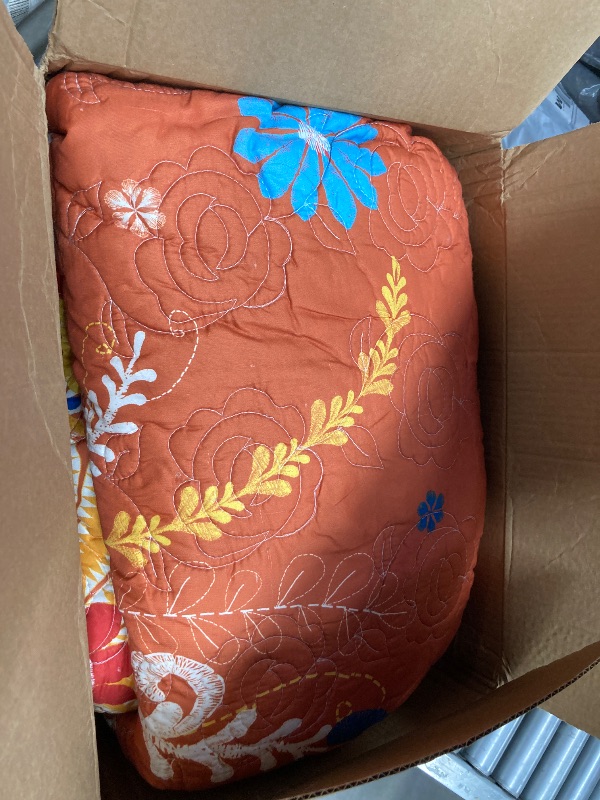 Photo 1 of **used**Greenland Home Barefoot Bungalow Topanga Quilt Set, 3-Piece Full/Queen,
Multi