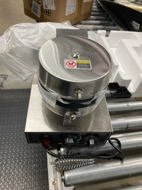 Photo 1 of 1300W Ice Cream UFO Burger Maker, Burger Waffle Maker, Hamburger sandwich machine Non-stick Panini press waffle machine, Non stick pan coating, stainless steel body, with temp and timer control.