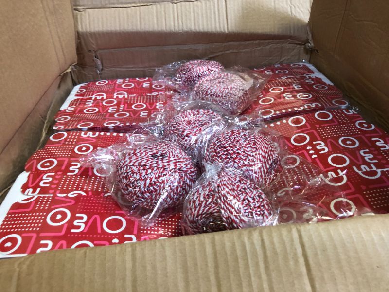 Photo 1 of Crtiin 960 Pack Valentine's Day Bakery Treat Boxes 5.1 x 5.1 x 3.2 Inch Bulk Valentines Cupcake Boxes with Window for Holiday Pastries Wedding Cookie Doughnut Brownies Classroom Parties Gift Giving