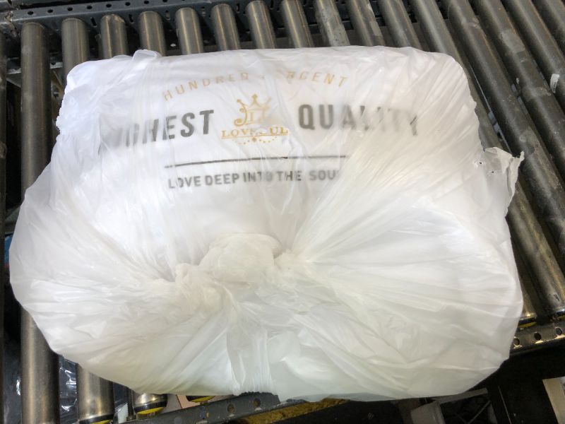 Photo 1 of L LOVSOUL 75% Goose Down Fiber Comforter California King Size, 850+ Fill Power Hotel Style Bedding Comforter, 1200TC, Fluffy Ultra Soft All Season White Duvet Insert with 8 Corner Tabs