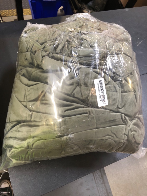 Photo 1 of EVERGRACE Pearl Velvet Quilt Set King Size, Luxurious Soft Velvet Comforter Set, Lightweight Oversized Bedspread Coverlet, Box Stitch Quilted Bedding Sets for All Season, with 2 Shams, Olive Green
