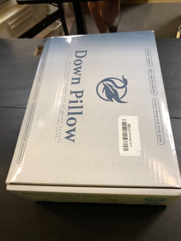 Photo 1 of Luxury Canadian White Goose Down Pillow Queen Size- 900+ Fill Power, 800 Thread Count Cotton Shell, Soft Down Pillows for Sleeping, Hotel Collection Pillow for Neck Pain Relief (1 Pack, 20"x30")