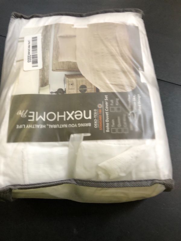 Photo 1 of NEXHOME PRO Duvet Cover King Size, White 3 Pieces Boho Tufted Duvet Cover Set, Soft and Lightweight Microfiber Comforter Cover Set for All Season (White King, 104 x 90)-No Comforter