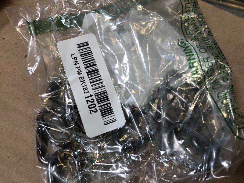 Photo 1 of 10Pack 1 Inch Small Carabiner Clip Metal Tiny Oval Carabiner Spring O Rings Hooks for Paracord Lanyard Keychain, Car Key Rings Hook, Dog Tag Clips, Purse Keychain Replacement (Gunmetal Black)