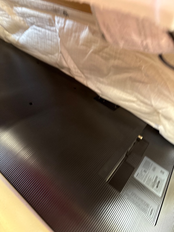 Photo 1 of SELLING FOR PARTS NO RETURN Samsung 50-Inch Class QLED Q7F Series Samsung Vision AI Smart TV (2025 Model, 50Q7F) Quantum HDR, Object Tracking Sound Lite, Q4 AI Gen1 Processor, 4K upscaling, Gaming Hub, Alexa Built-in