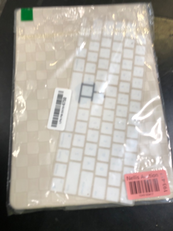 Photo 1 of BYCeKe Compatible with MacBook Air 13.6 inch Case 2022-2025 M4 A3240 M3 A3113 M2 A2681, Checkered Textured Cream Leather Hard Shell Case&Keyboard Cover for Mac Air 13.6 Laptop, Beige Checkerboard