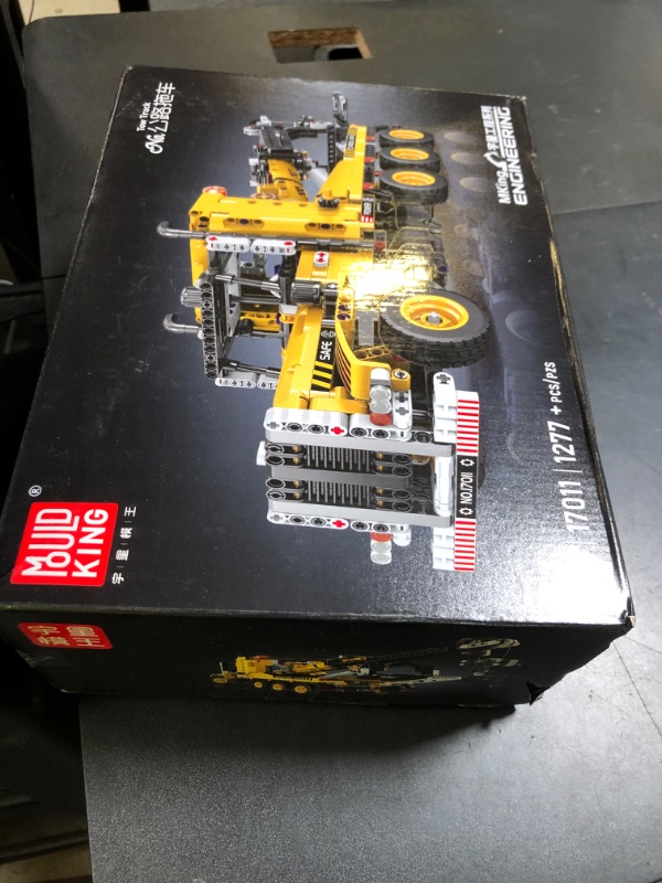Photo 1 of Mould King 17011 Heavy-Duty Tow Truck Building Toy Set, Technology MOC Road Trailers Building Gift Toys for Kids Age 8+ (1,250 Pieces)