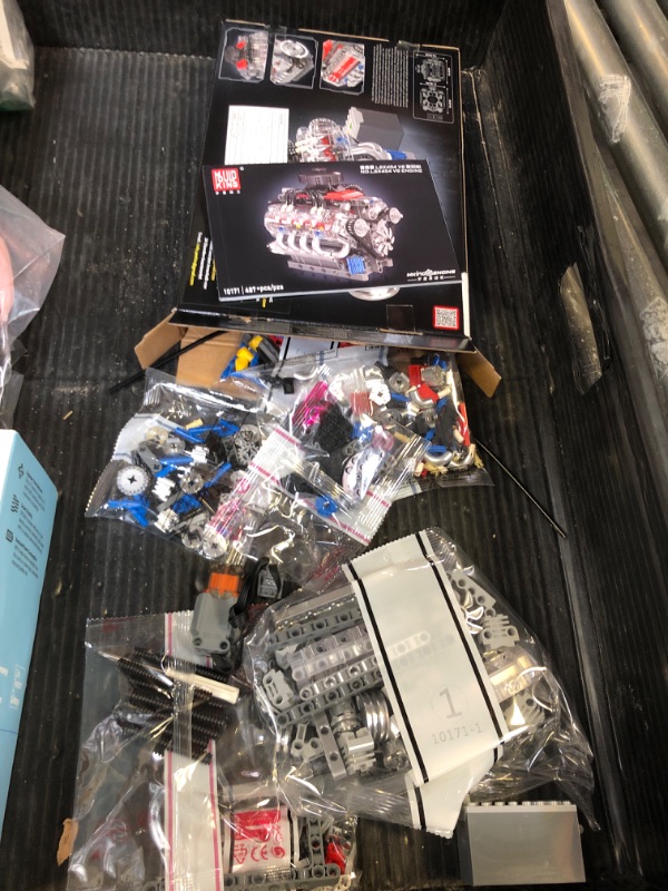 Photo 1 of Mould King 10171 V8 Engine Building Blocks Sets, V8 Engine Model kit That Run, Build Your Own STEM Model Engine, 8-Cylinder Car Engine Building Engineering Toys for Kids/Adults Collections(487+PCS)