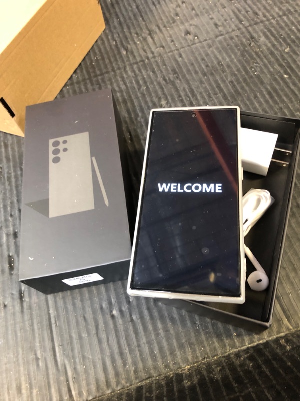 Photo 1 of KILAO 6.82Inch Unlocked Cell Phone C24 Ultra Android Phones 12GB RAM+512GB ROM Full Screen Straight Talk Phone Dual Sim Boost Mobile Phones Smart Phones Unlocked New for Android14.0 (Gray)