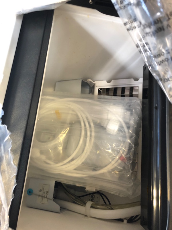 Photo 1 of VEVOR Commercial Ice Maker Machine, 130lbs/24H Ice Maker Machine with 33lbs Storage Capacity, 55 Ice Cubes in 12-15 Minutes, LED Digital Display Commercial Ice Maker for Bar Home Office Restaurant